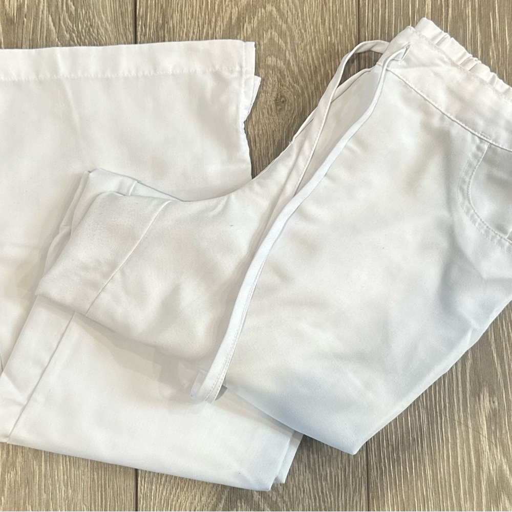 Scrubology White Scrub pants